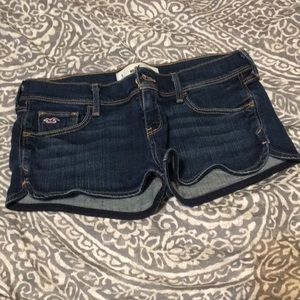 Hollister shortie shorts.   Excellent condition.